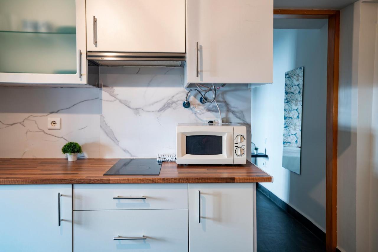 Apartamentos Caceres Historico Centro Екстериор снимка
