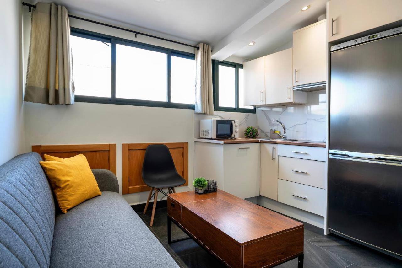 Apartamentos Caceres Historico Centro Екстериор снимка