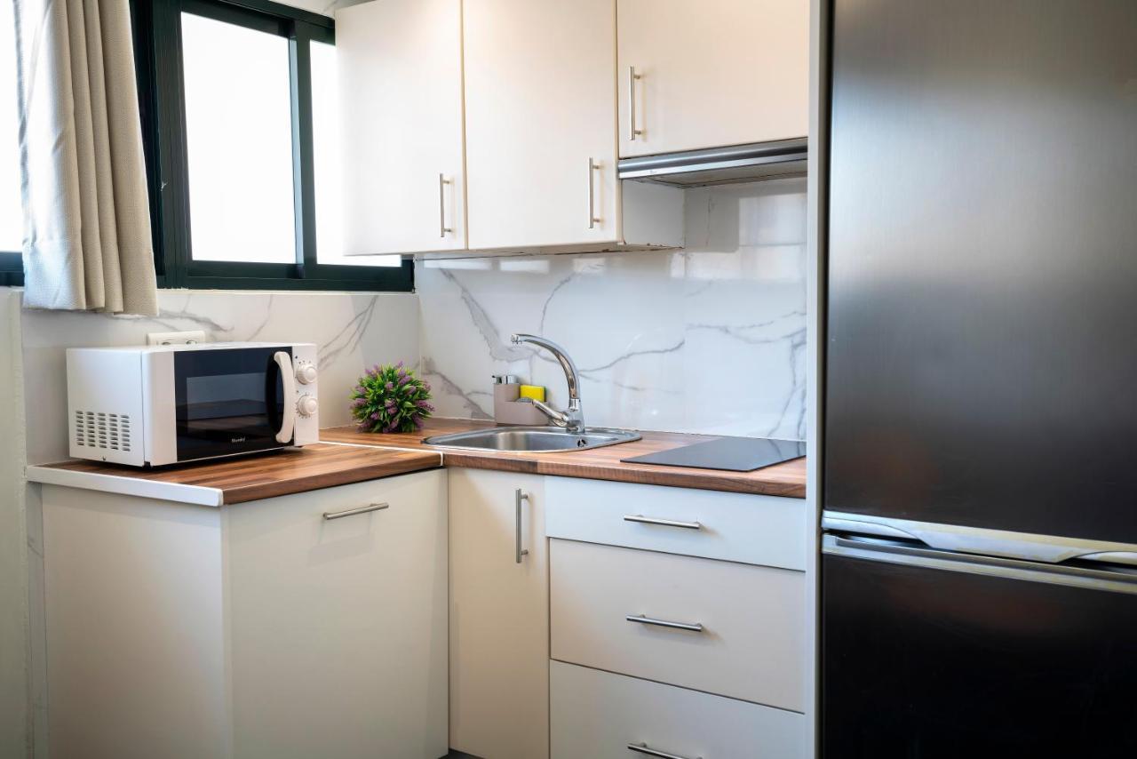 Apartamentos Caceres Historico Centro Екстериор снимка