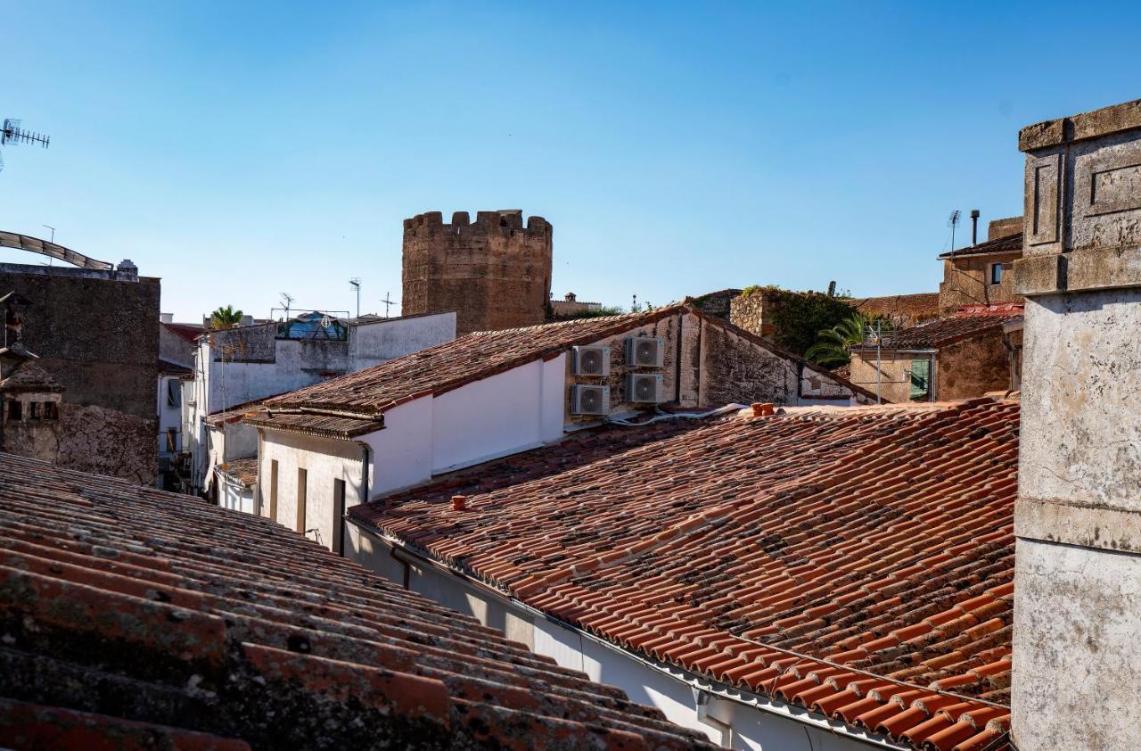 Apartamentos Caceres Historico Centro Екстериор снимка