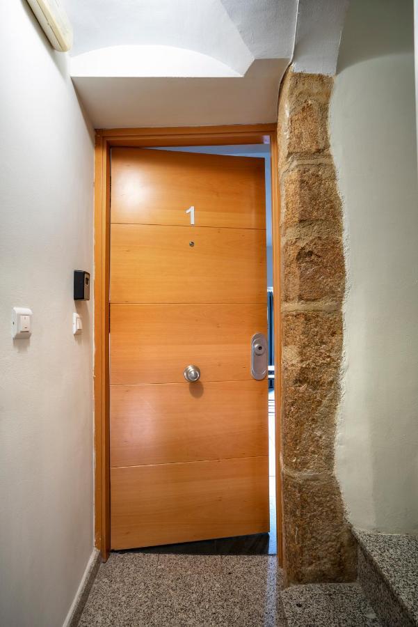 Apartamentos Caceres Historico Centro Екстериор снимка