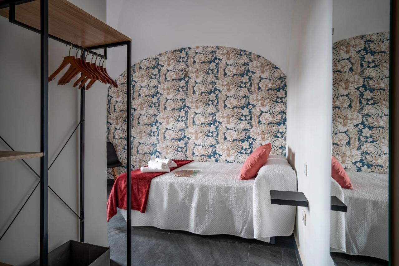 Apartamentos Caceres Historico Centro Екстериор снимка
